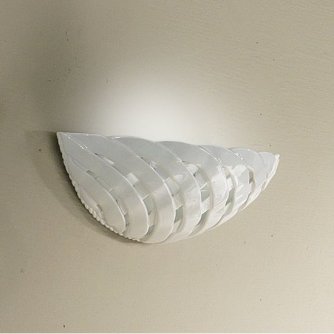 Weier Keramik-Wandfluter aus durchbrochener Keramik
