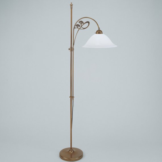MAIRE Jugendstil-Stehleuchte in Berliner Messinglampen mit groem, flachem Glasschirm, Durchmesser 35cm