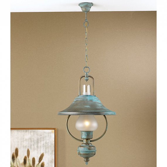 Lampe im Stil einer Petroleumlampe mit mattem Glassturz, Messing antik-grn