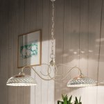 Balkenlampe zur Tischbeleuchtung im mediterranen Landhausstil