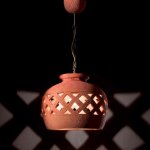 Ländlich-mediterrane Keramik-Lampe von Signa