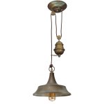 Vintage-Zuglampe mit gestuftem Messingschirm