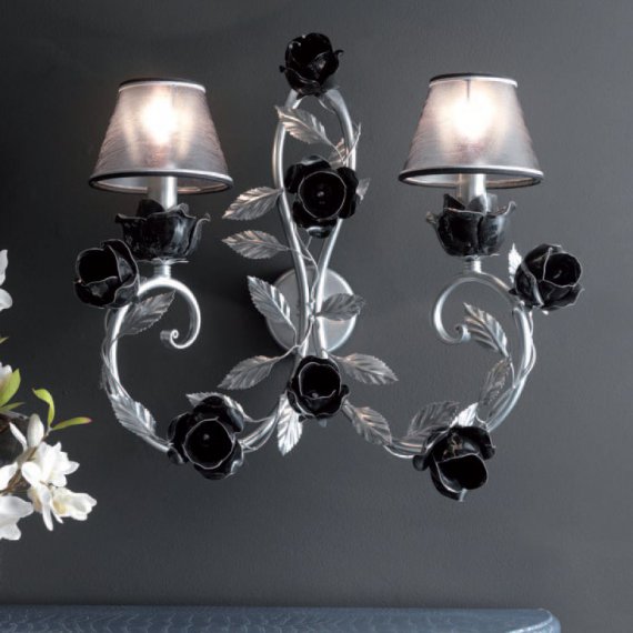 Florentiner Leuchter in Silber mit schwarzen Blüten