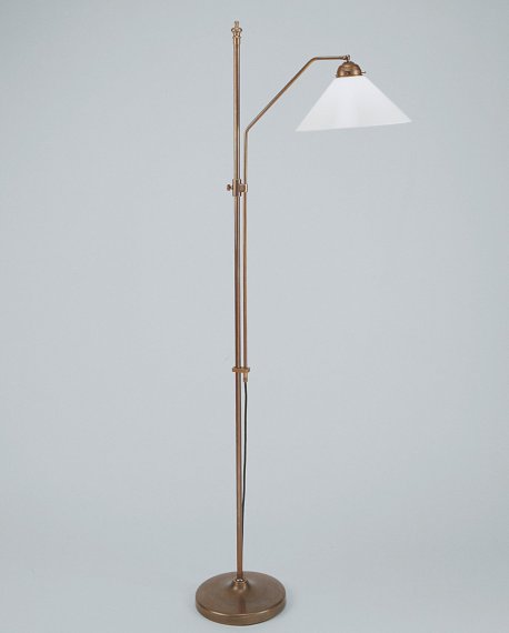 OLGA Stehlampe mit einstellbarem Arm von Berliner Messinglampen