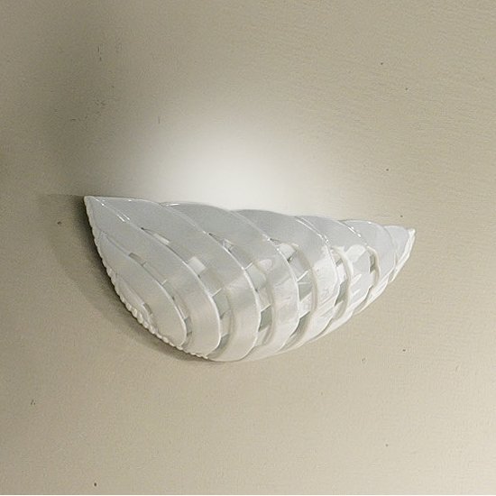 Weißer Keramik-Wandfluter aus durchbrochener Keramik